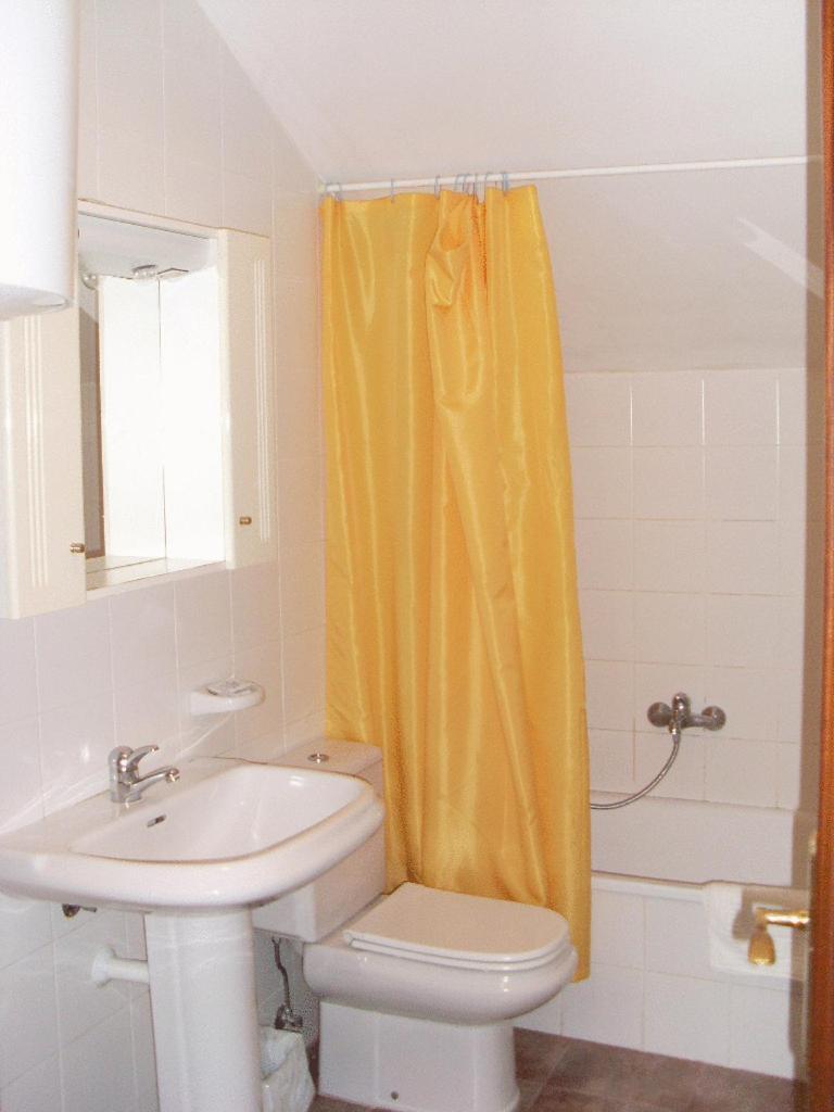 Apartamentos Club Condal كوميلاس المظهر الخارجي الصورة